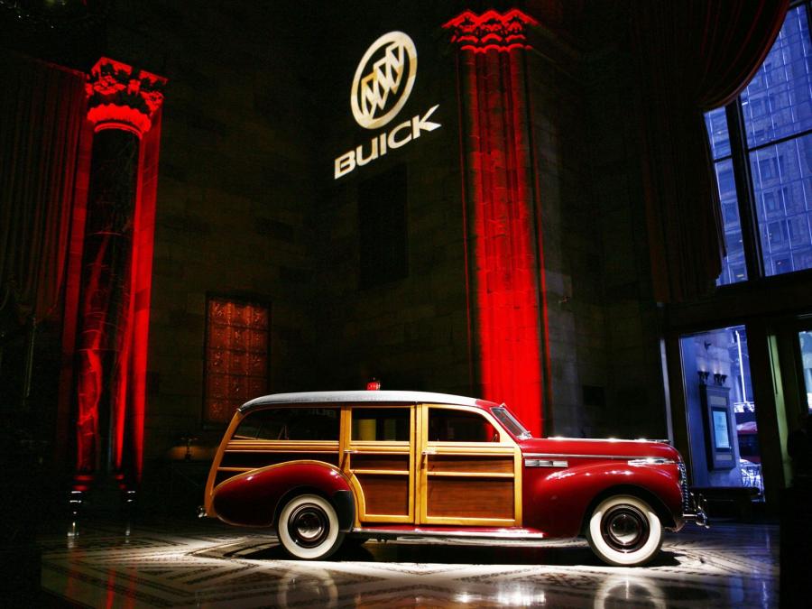  Buick Super Estate Wagon 1940 года  (фото 7 из 8)